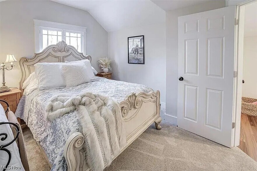 Building Photo - 343 E Garfield Rd