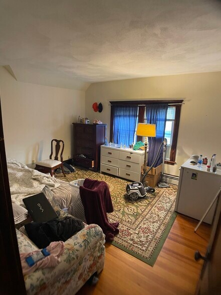 Building Photo - 163 Allston St