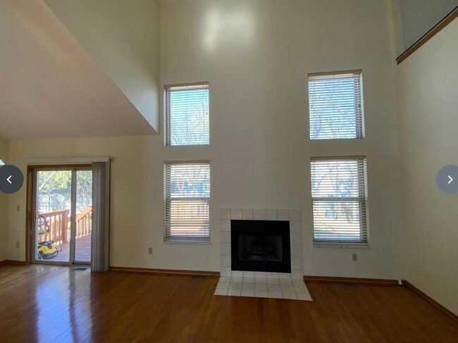 Building Photo - 5476 Mirage Dr