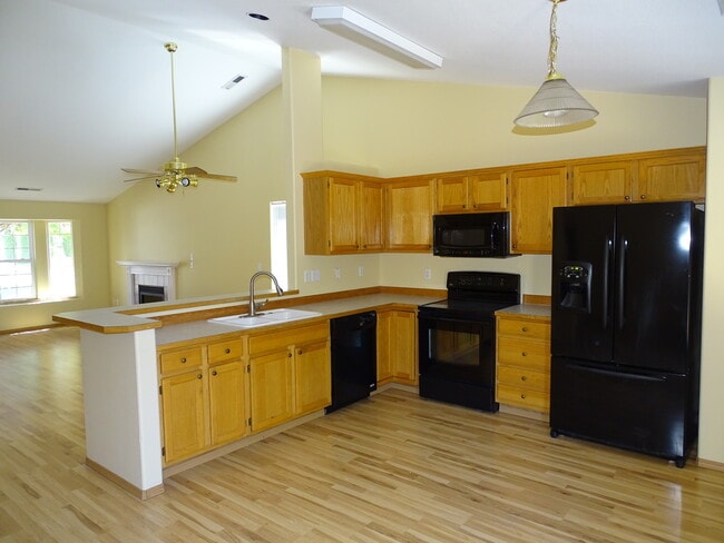 Building Photo - 2917 NW Watkins Ct