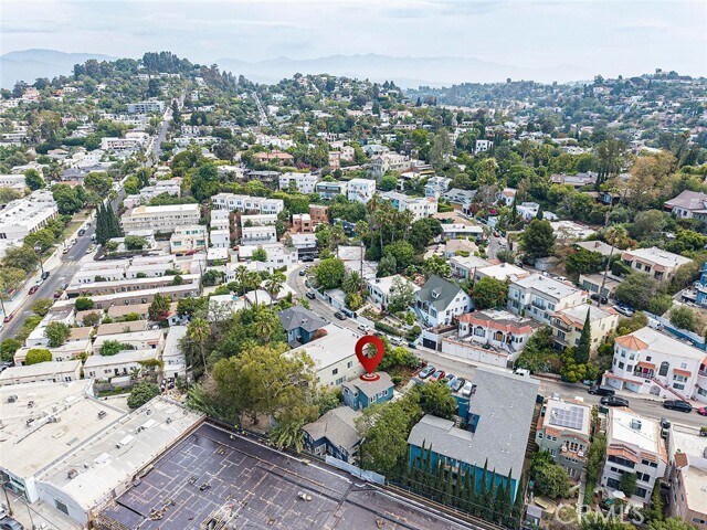Building Photo - 3322 Hamilton Way
