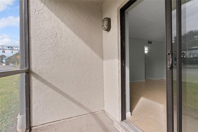 Building Photo - 1108 Bartow Rd