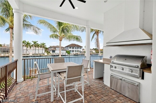 Building Photo - 403 Seabee Ave