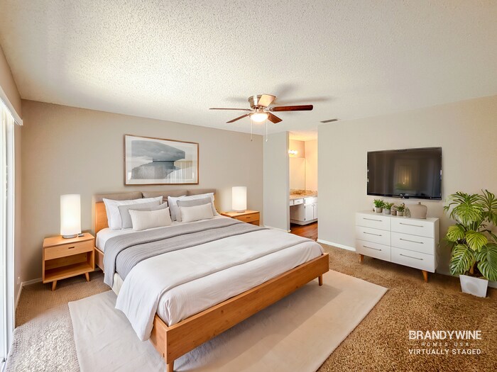 Building Photo - 734 Sandy Creek Dr