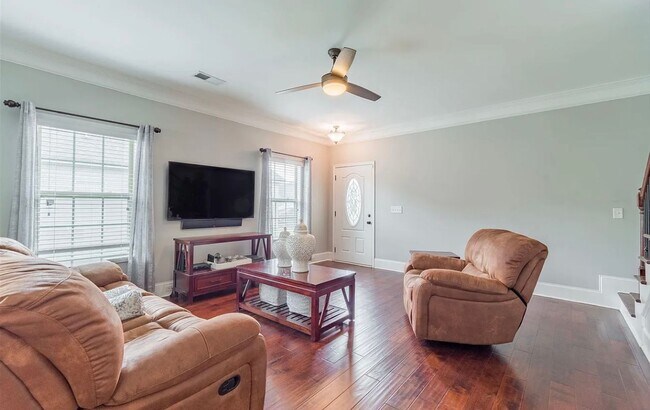 Building Photo - Stunning 3 Bedroom, 2.5 Bathroom- Concord Park in Cayce! Available July 2026!