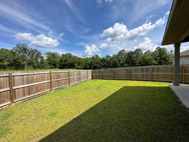 Building Photo - 4 Bedroom 3 Bath Craftsman Style Home off Beulah Rd!