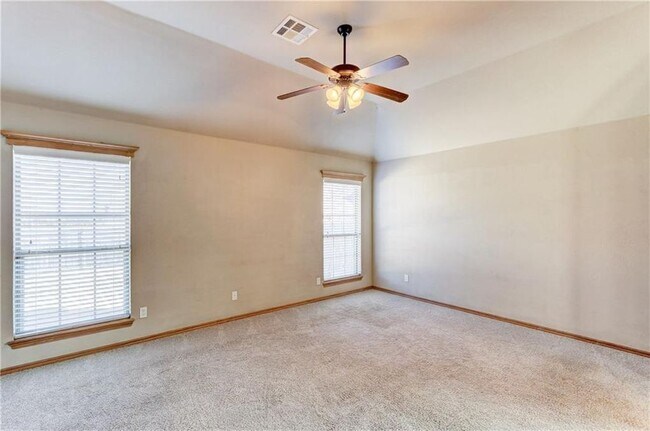 Building Photo - 16304 Vallejo Pl