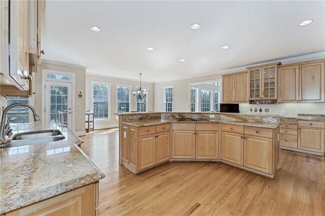 Building Photo - 870 Longstone Landing