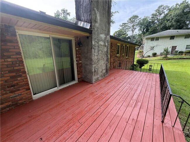Building Photo - 412 Fielding Ln SW