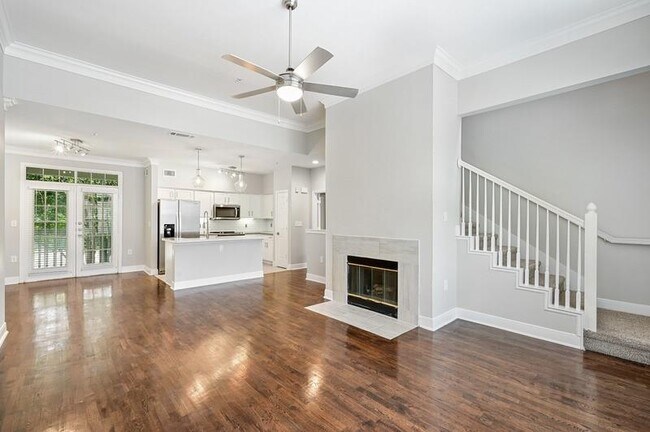 Primary Photo - 15200 Memorial Dr