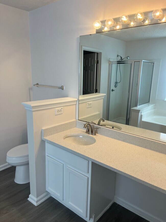 Building Photo - Available now. Great 4BR/2.5BA Home in Park Hill Place!