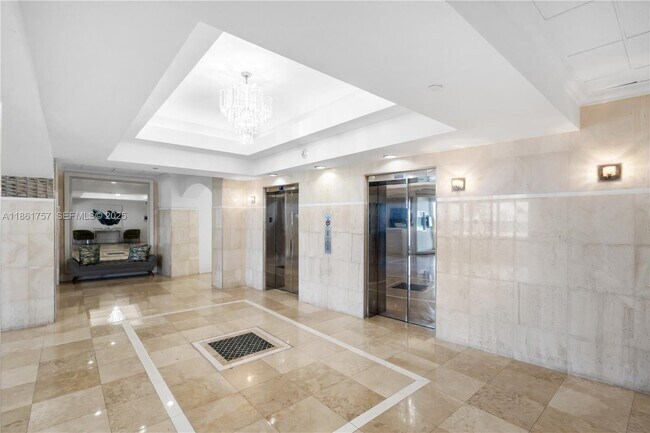 Building Photo - 209 N Fort Lauderdale Beach Blvd