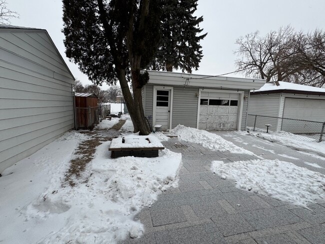 Building Photo - 1892 White St