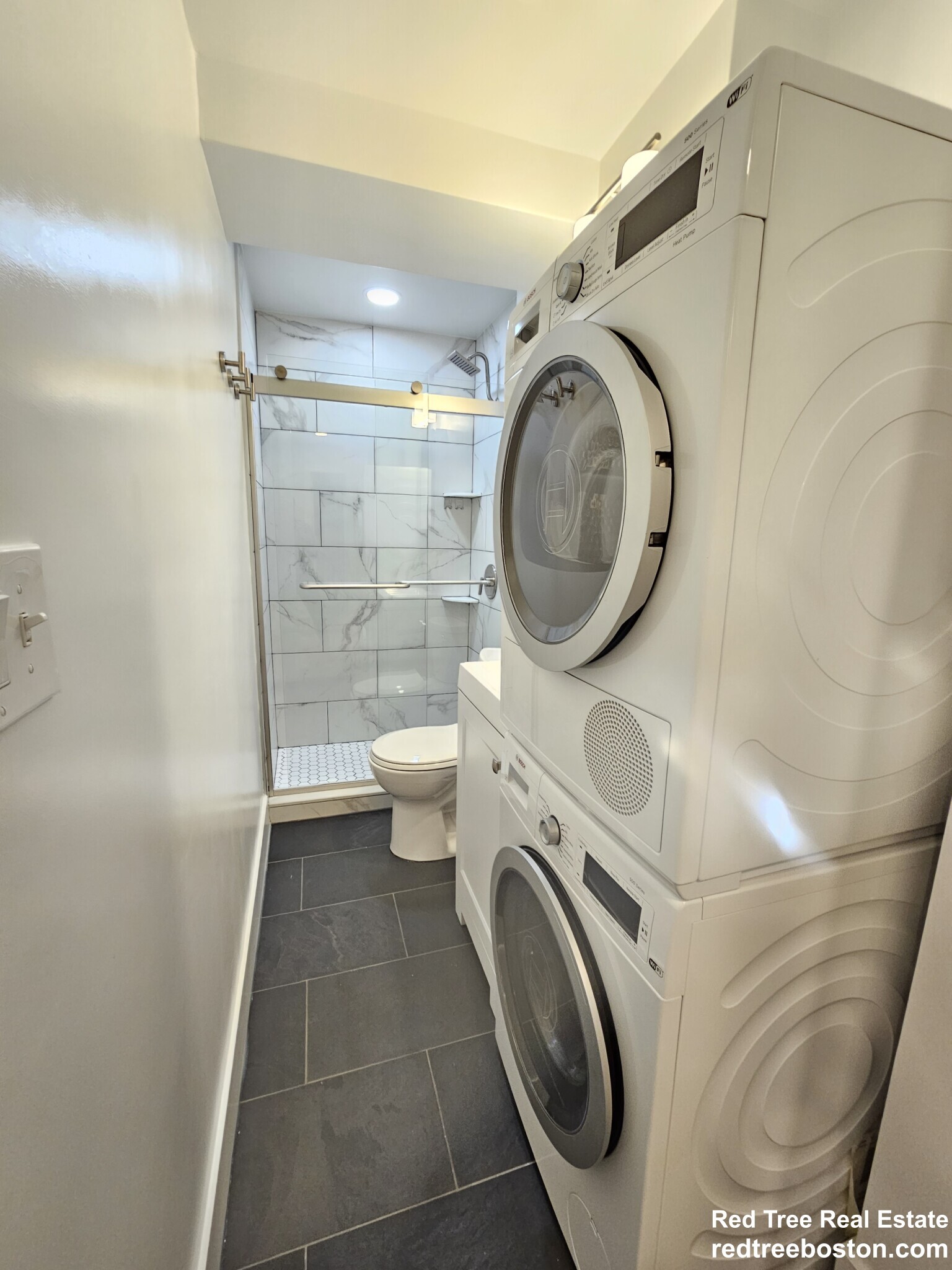 Apt 4 - 40 Joy St