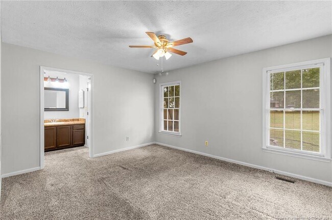 Building Photo - 6924 Woodmark Dr