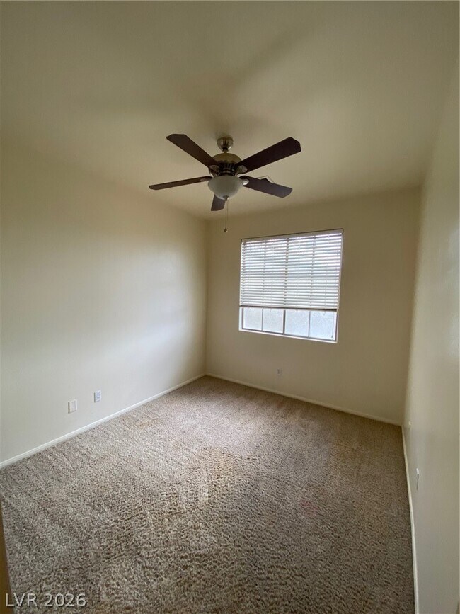 Building Photo - 7565 Splashing Rock Dr