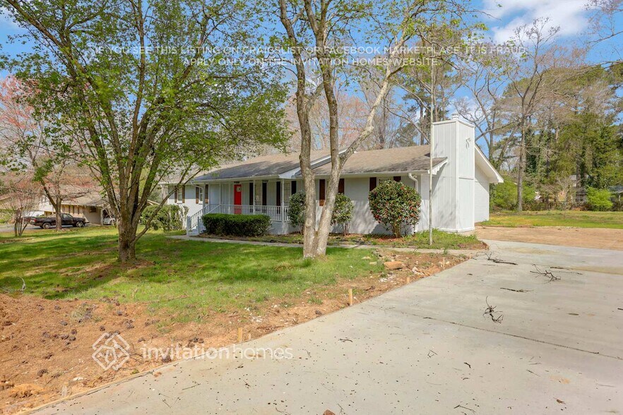 Building Photo - 70 Hickory Dr