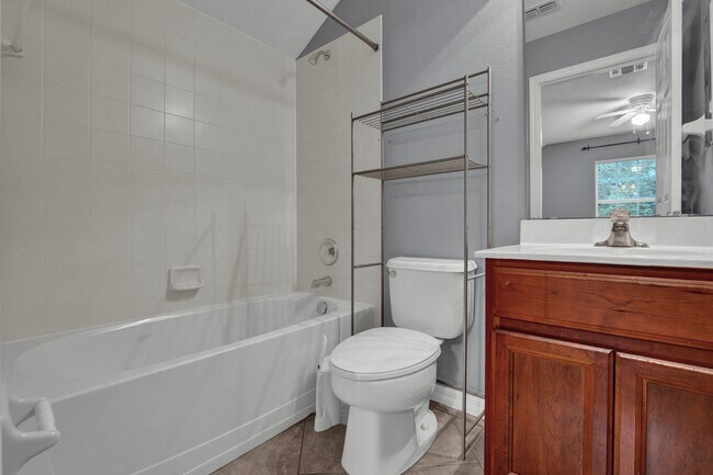 Building Photo - 10029 Silk Grass Dr