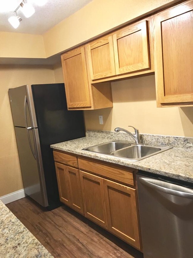 Ashley Court Sweeny Tx Apartment Finder Ashley Court Sweeny Tx Apartment Finder