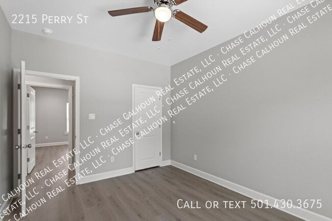 Building Photo - 2215 Perry St