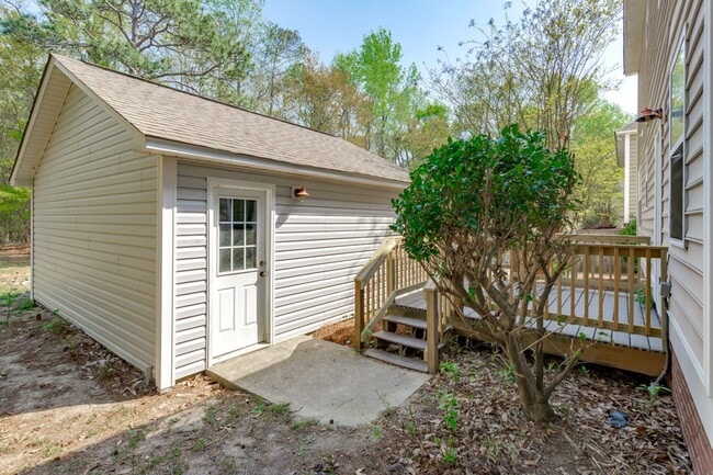 Building Photo - Stylish 3 Bedroom Home in The Sought-After Lake Carolina