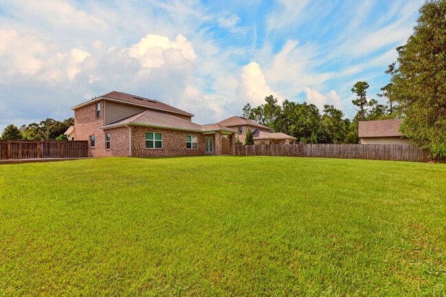 Building Photo - 10557 Sweet Bay Dr
