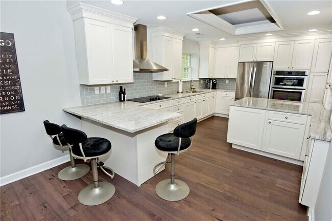 Building Photo - 6740 Spirit Lake Dr