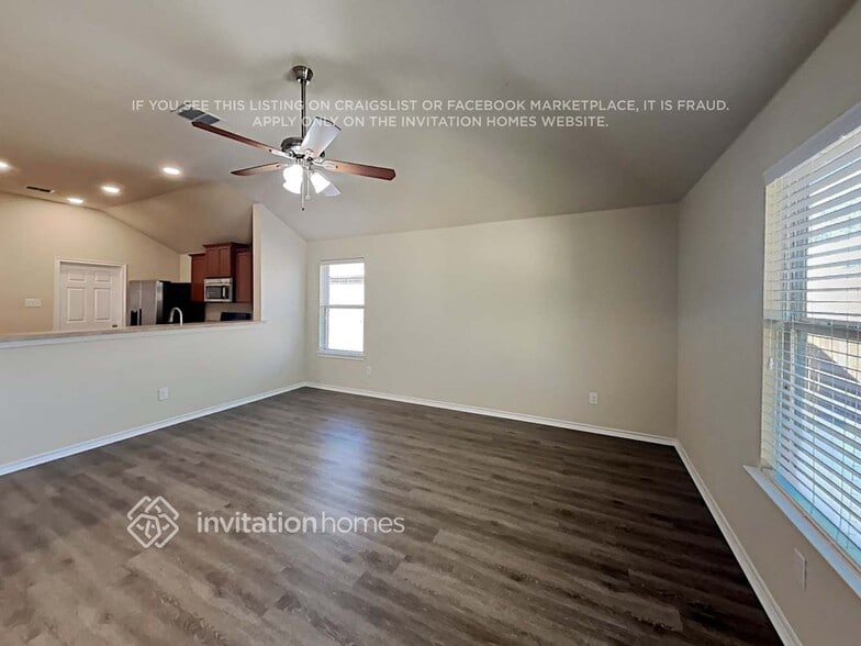 Building Photo - 6520 Chalk River Dr