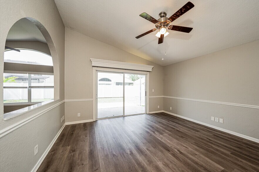 Building Photo - 4075 Sabal Lakes Rd