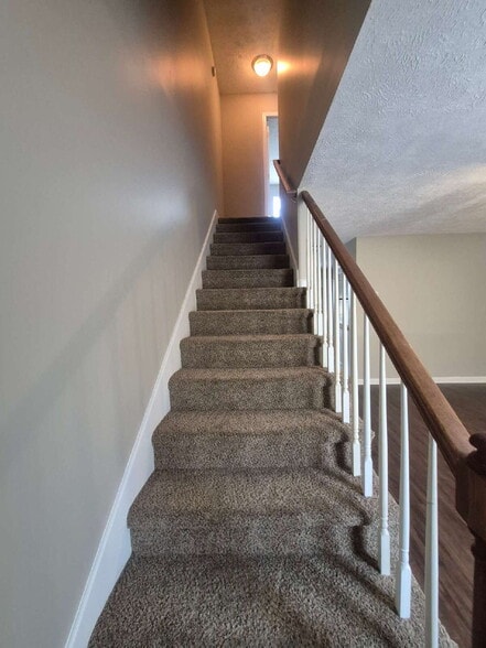 Building Photo - 3831C Jockey Drive
