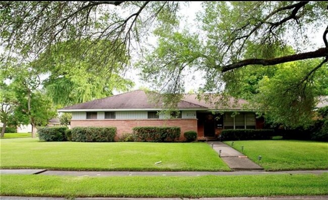 Primary Photo - 5007 Hazelton St
