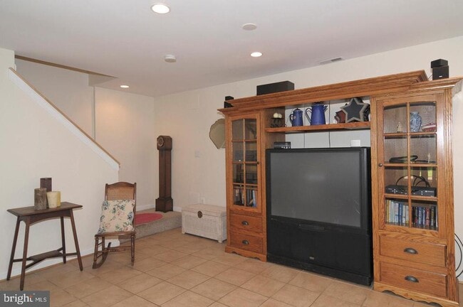 Building Photo - 23 Mooring Point Ct