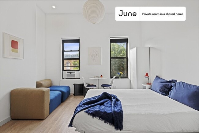 Building Photo - 17-16 Linden St