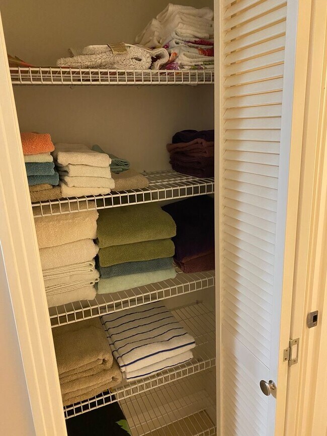 Building Photo - Experience Elevated Island Living in Prestigious Kai Malu, Wailea.