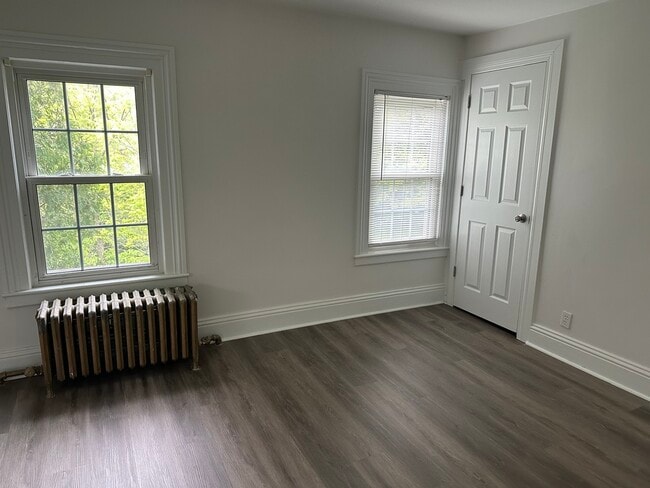 Building Photo - 3896 Drexel Ave