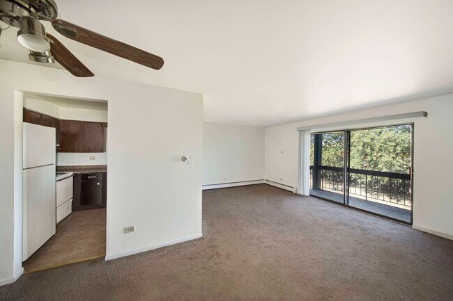 Primary Photo - 1531 E Winslowe Dr