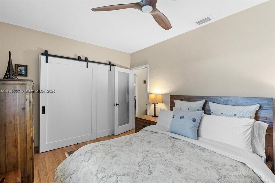 Building Photo - 2431 Overbrook St