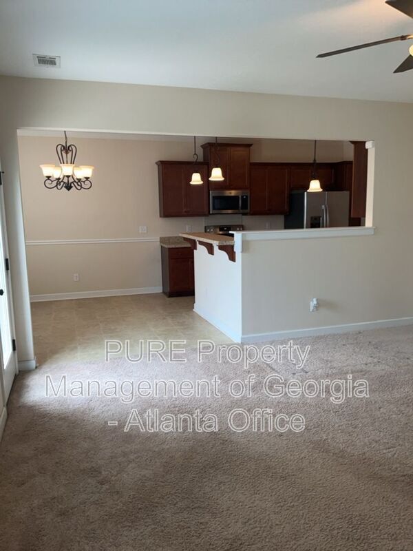 Building Photo - 1650 Tralee Ct