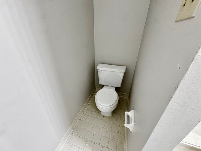 Building Photo - 7359 Peppermill Ln