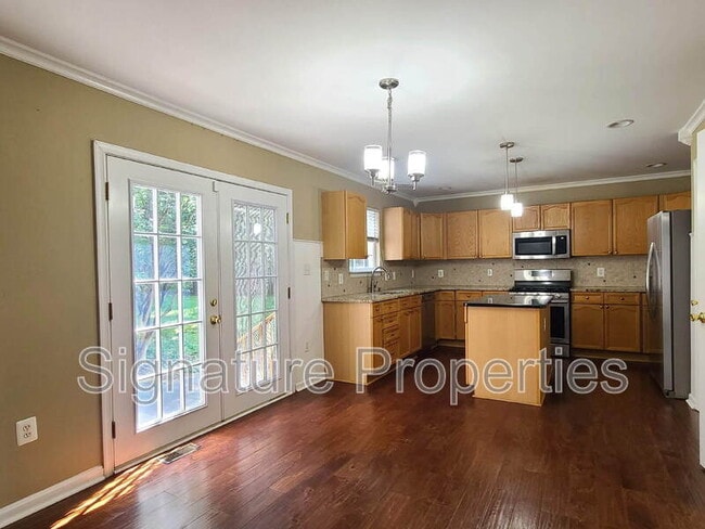 Building Photo - 4002 Mossy Bank Ln