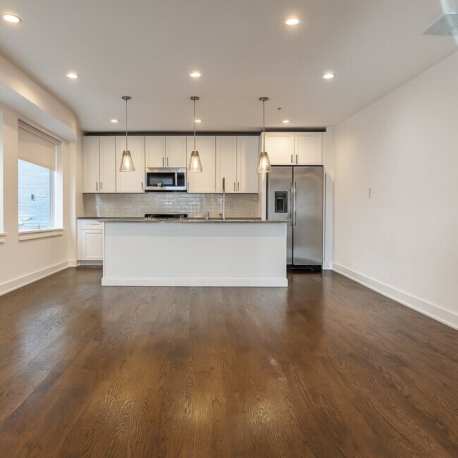 Building Photo - 1022 S 2nd St