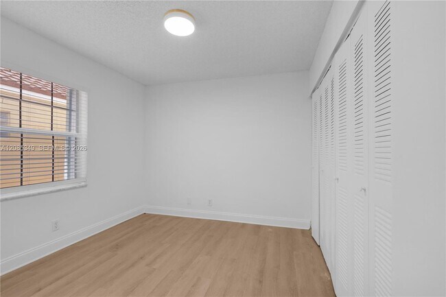 Building Photo - 1525 Seabay Rd