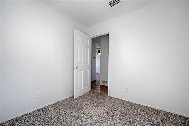 Building Photo - 523 Parker Cir