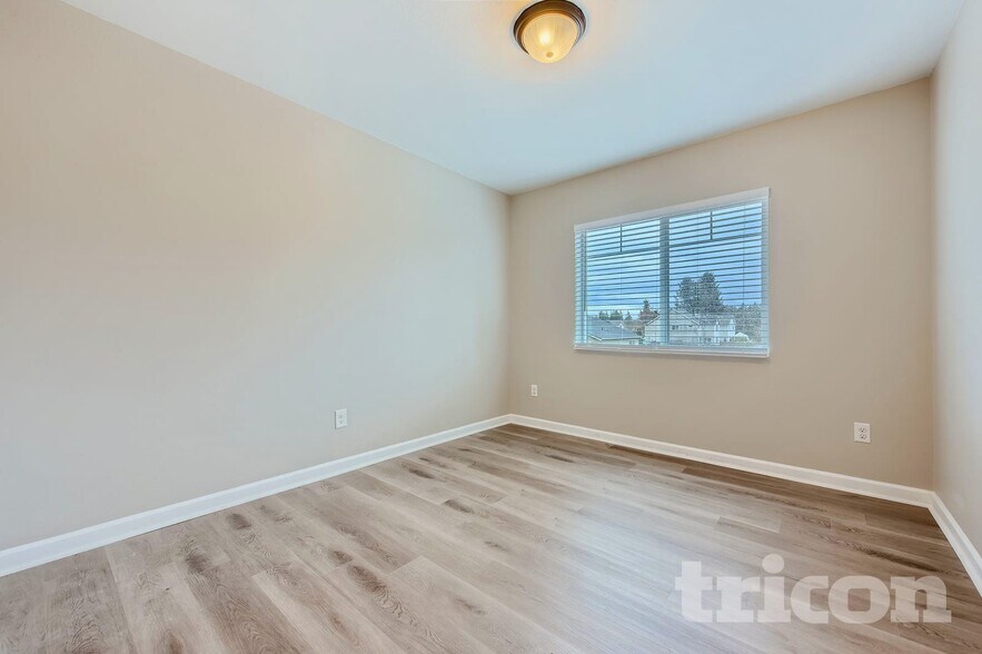 Building Photo - 3509 178th St E