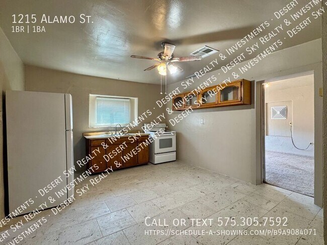 Building Photo - 1215 Alamo St