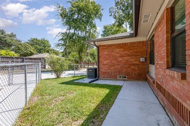 Building Photo - 6435 Ravendale Ln