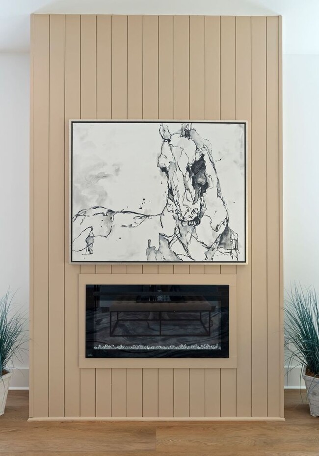 Building Photo - 2006 St John St