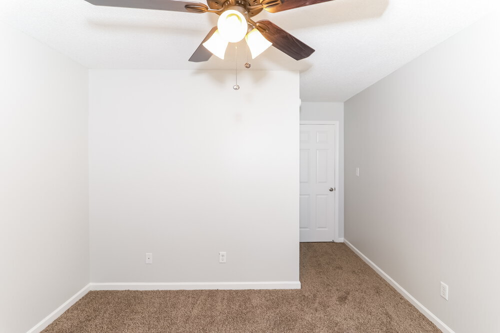 Building Photo - 6527 Sandbourne E