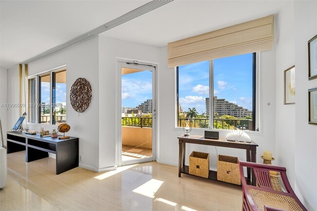 Building Photo - 151 Crandon Blvd