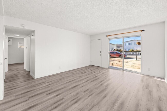 Building Photo - 6685 Sabado Tarde Rd